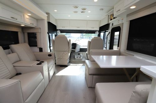 2025 Newmar Bay Star Sport 3014