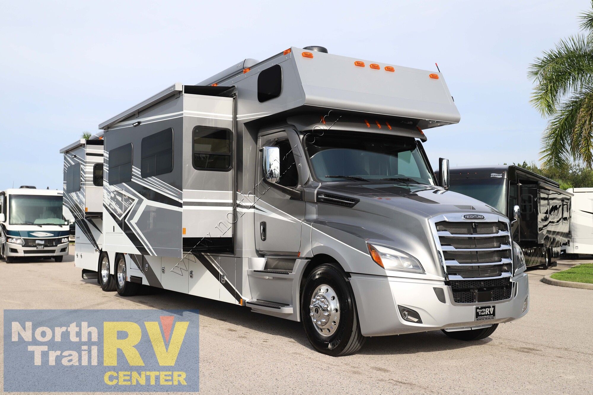 New 2027 Renegade Rv Classic 43CMD Super C  For Sale