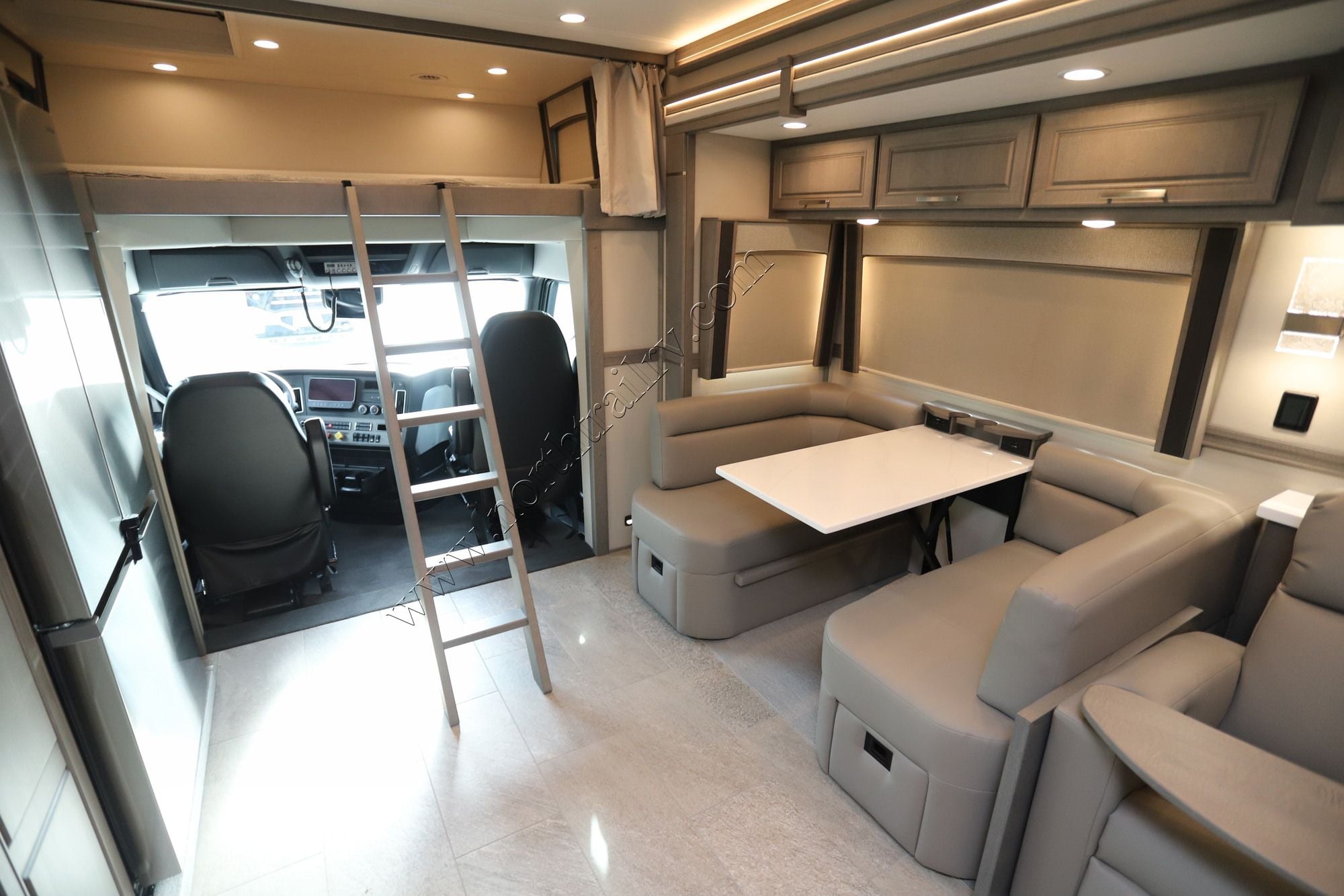 New 2027 Renegade Rv Classic 43CMD Super C  For Sale