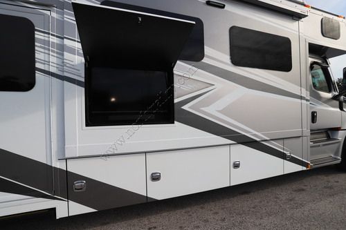 2027 Renegade Rv Classic 43CMD