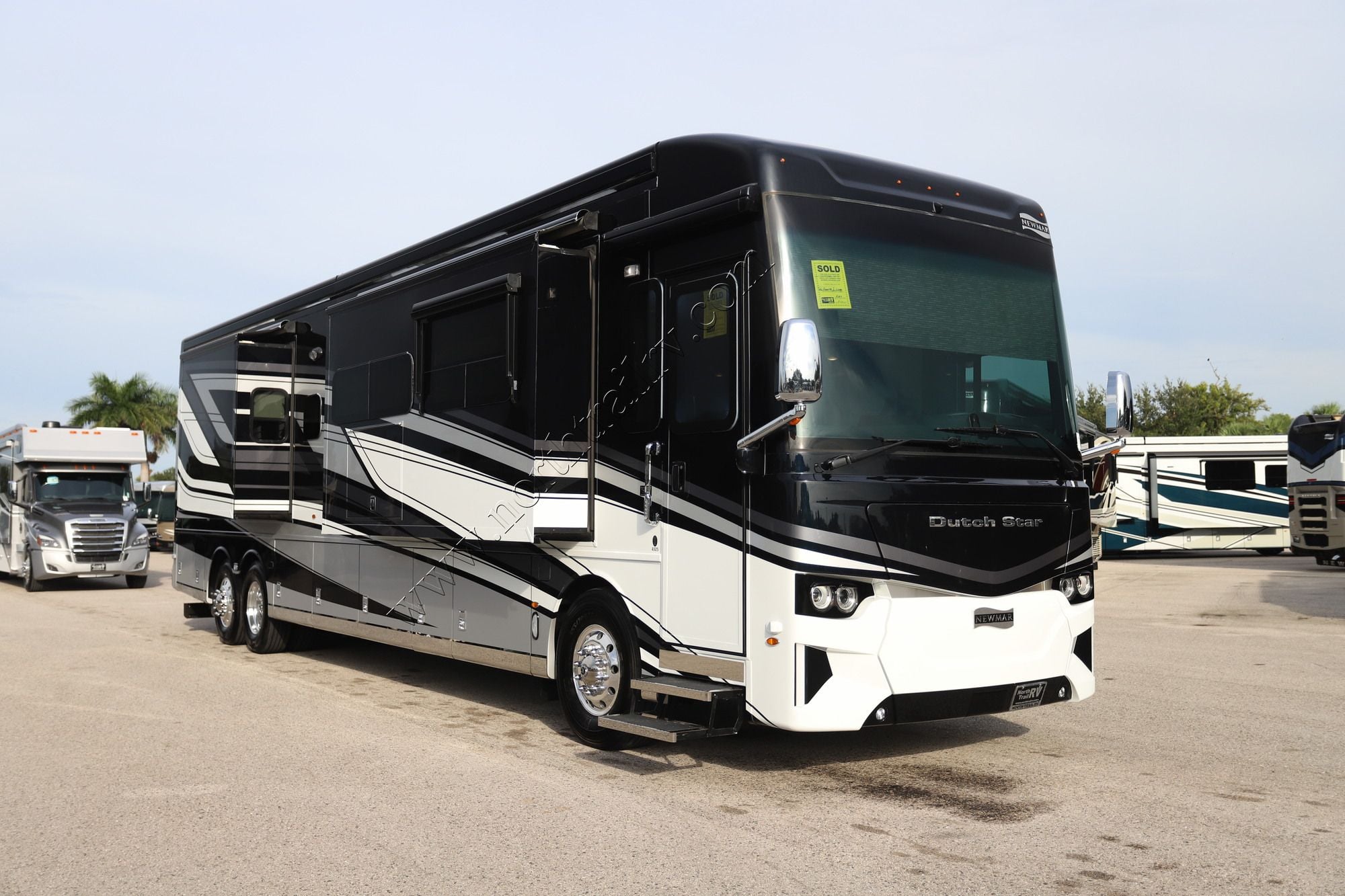 Used 2026 Newmar Dutch Star 4325 Class A  For Sale