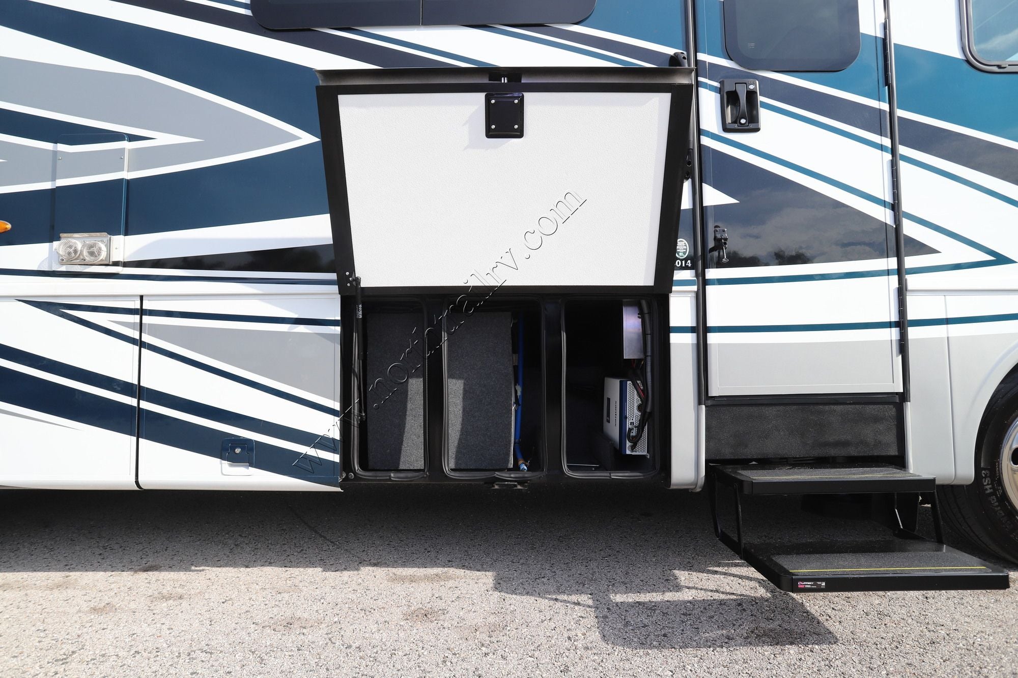 Used 2025 Newmar Bay Star Sport 3014 Class A  For Sale