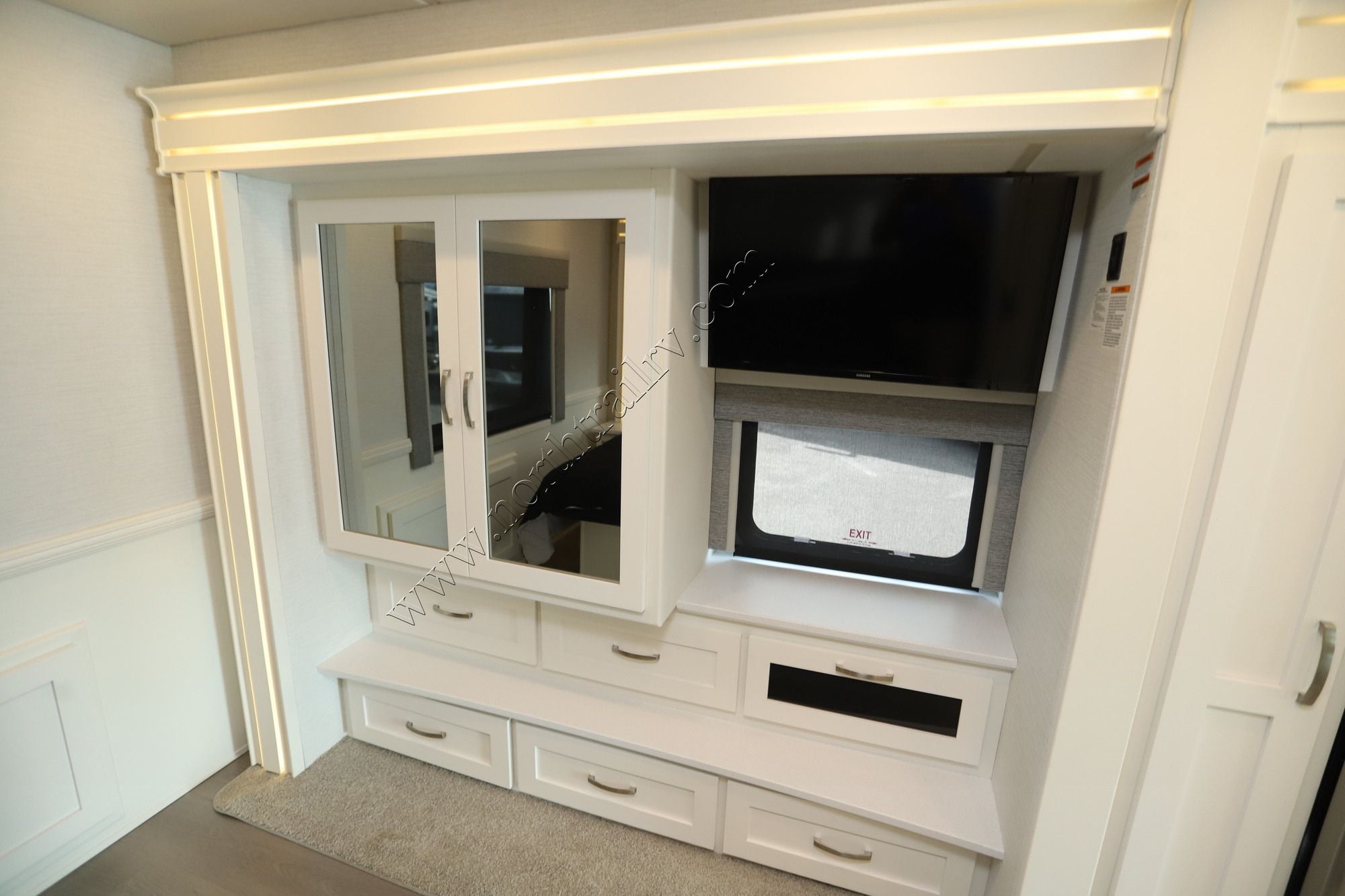 Used 2025 Newmar Bay Star Sport 3014 Class A  For Sale