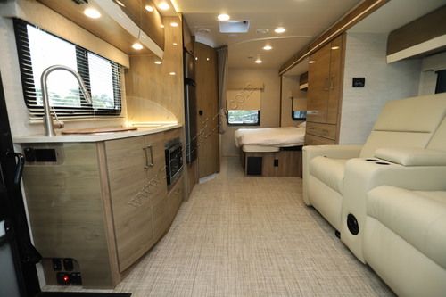 2021 Entegra Qwest 24L