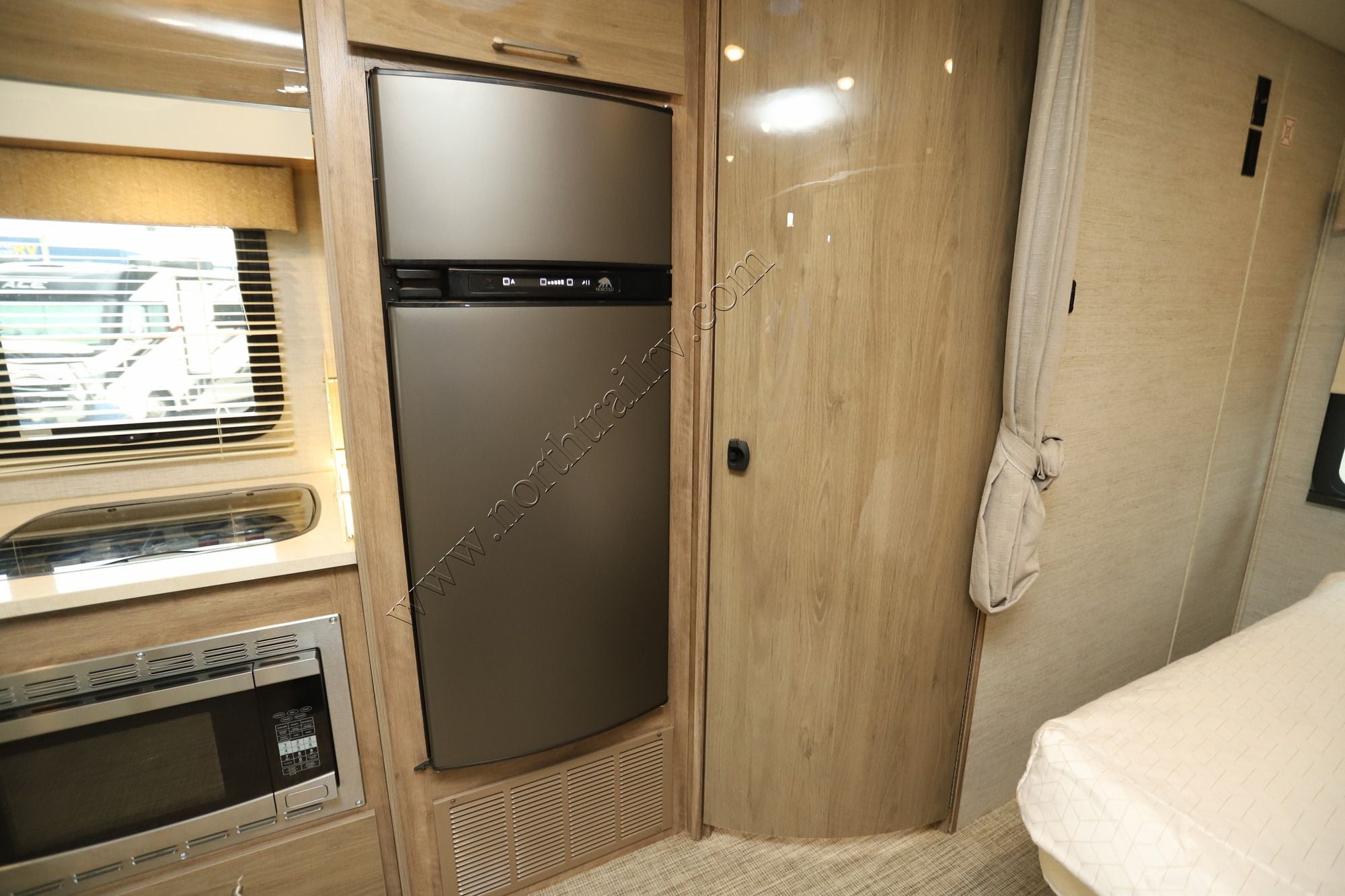 Used 2021 Entegra Qwest 24L Class C  For Sale