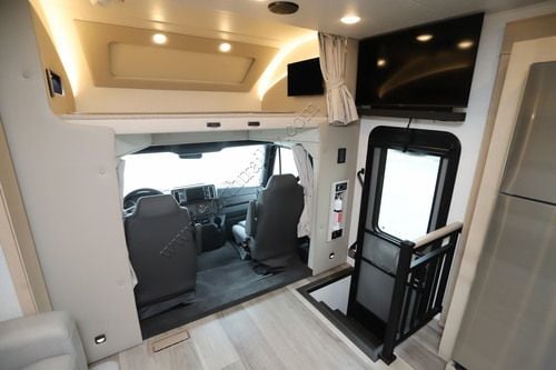 2027 Renegade Rv Valencia 39BB