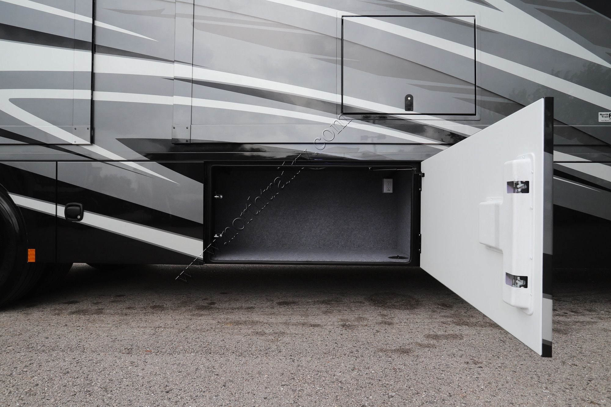 New 2027 Renegade Rv Valencia 39BB Super C  For Sale