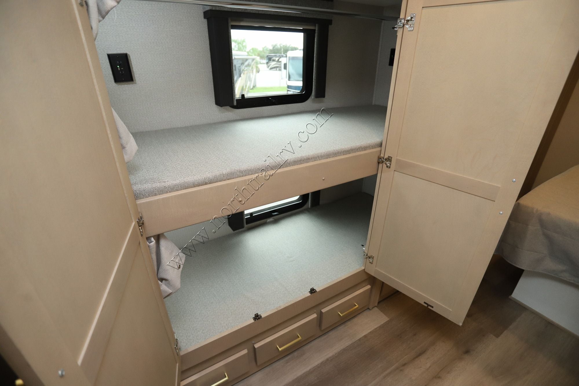 New 2027 Renegade Rv Valencia 39BB Super C  For Sale