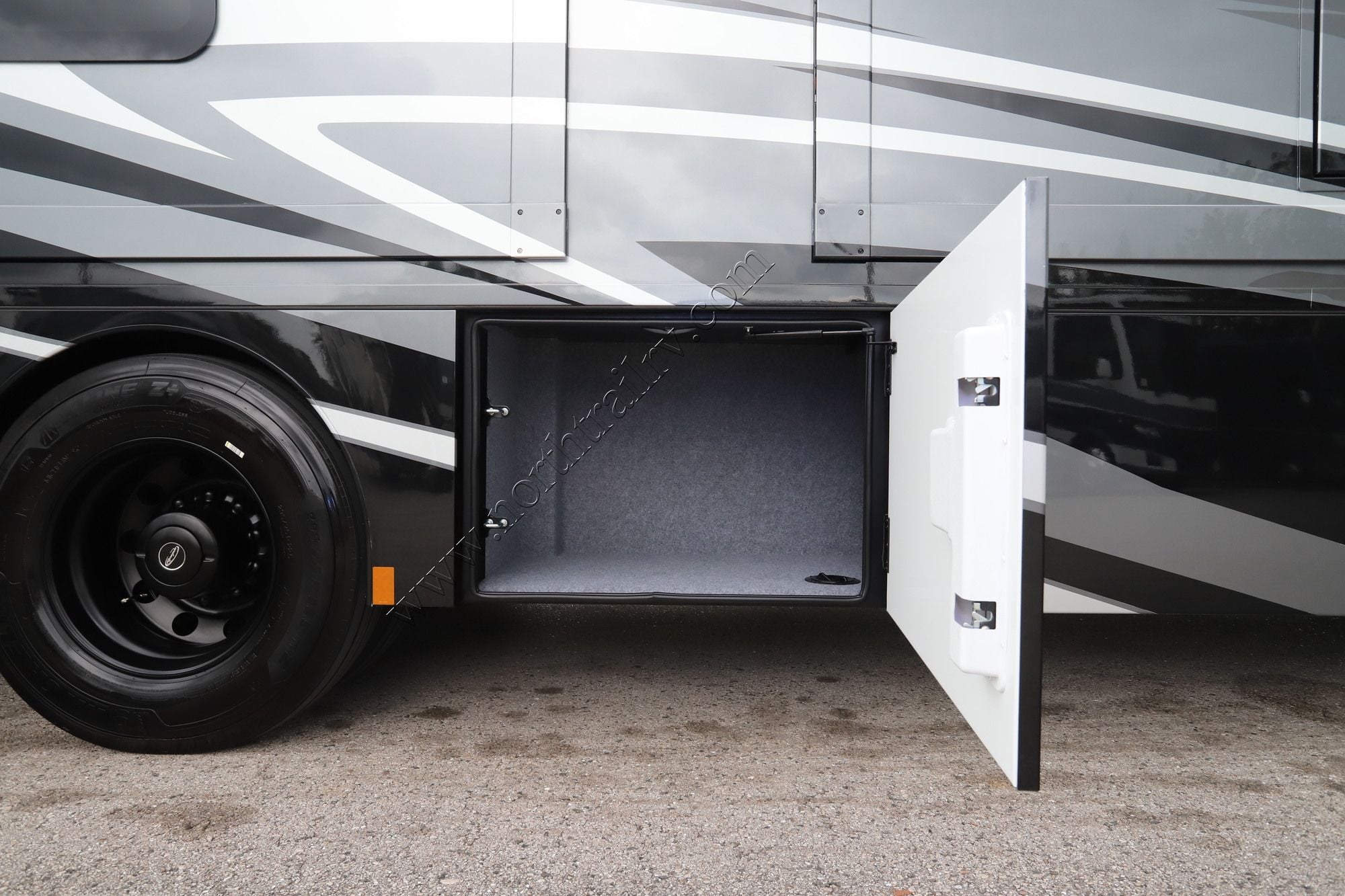 New 2027 Renegade Rv Valencia 39BB Super C  For Sale