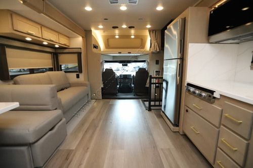 2027 Renegade Rv Valencia 39BB