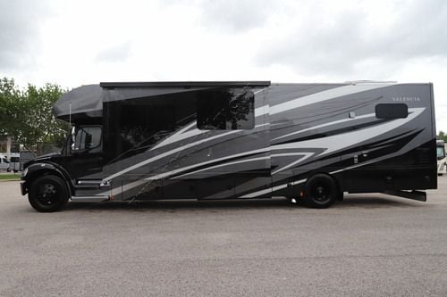 2027 Renegade Rv Valencia 39BB