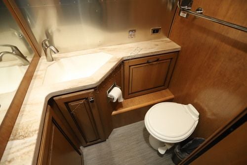 2020 Airstream Classic 30 RBQ