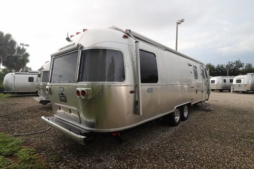2020 Airstream Classic 30 RBQ