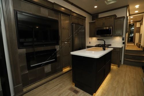 2023 Forest River Riverstone 45BATH