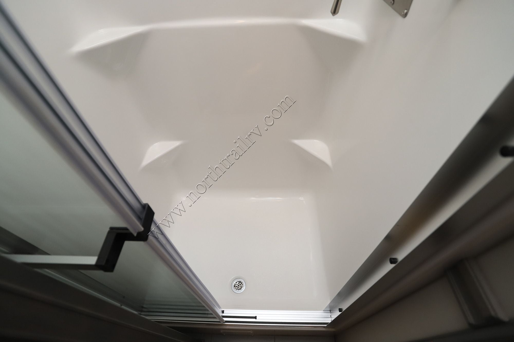 New 2027 Renegade Rv Verona Le 40LBH Super C  For Sale