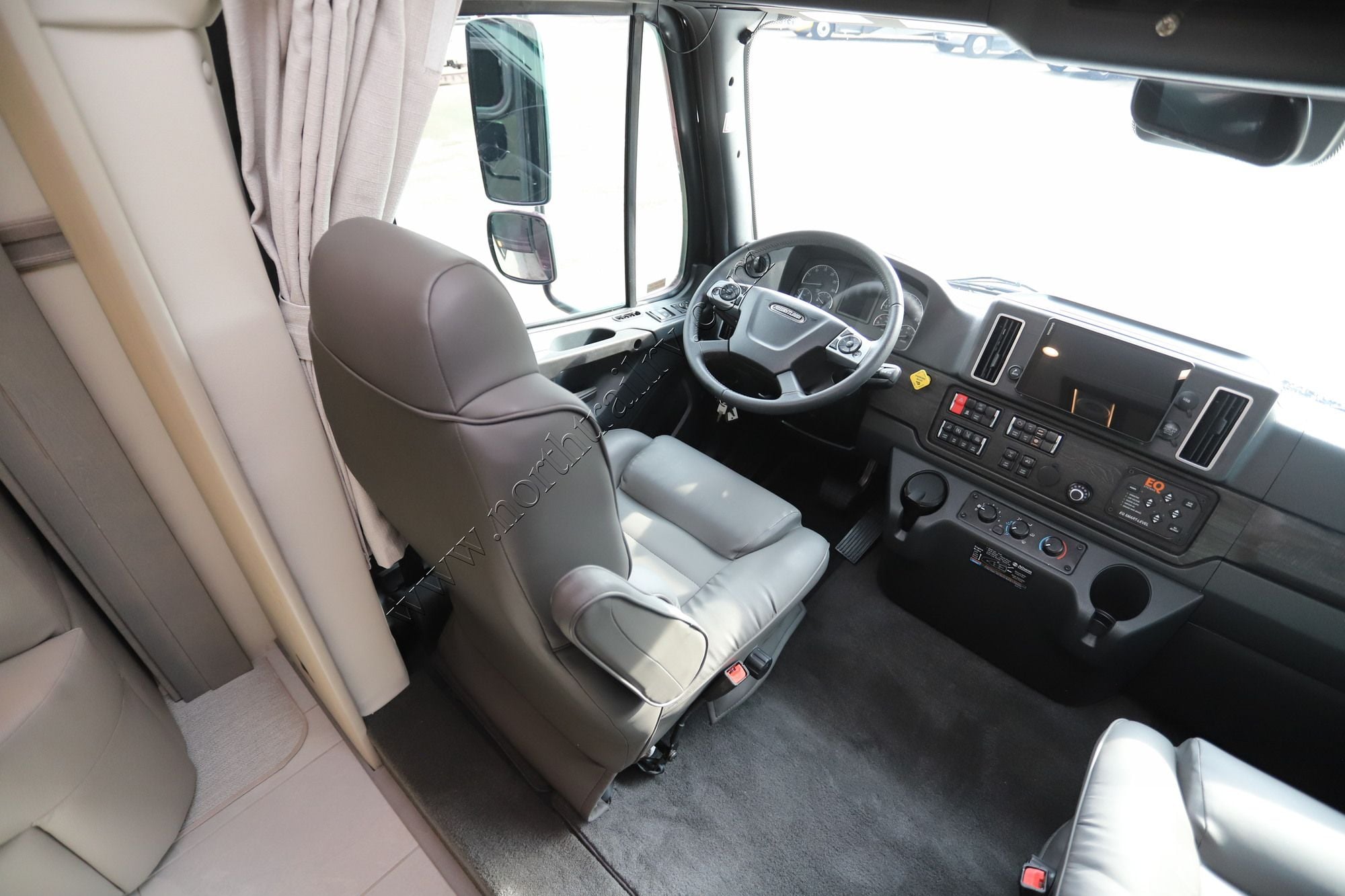 New 2027 Renegade Rv Verona Le 40LBH Super C  For Sale