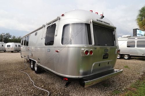 2020 Airstream Classic 30 RBQ