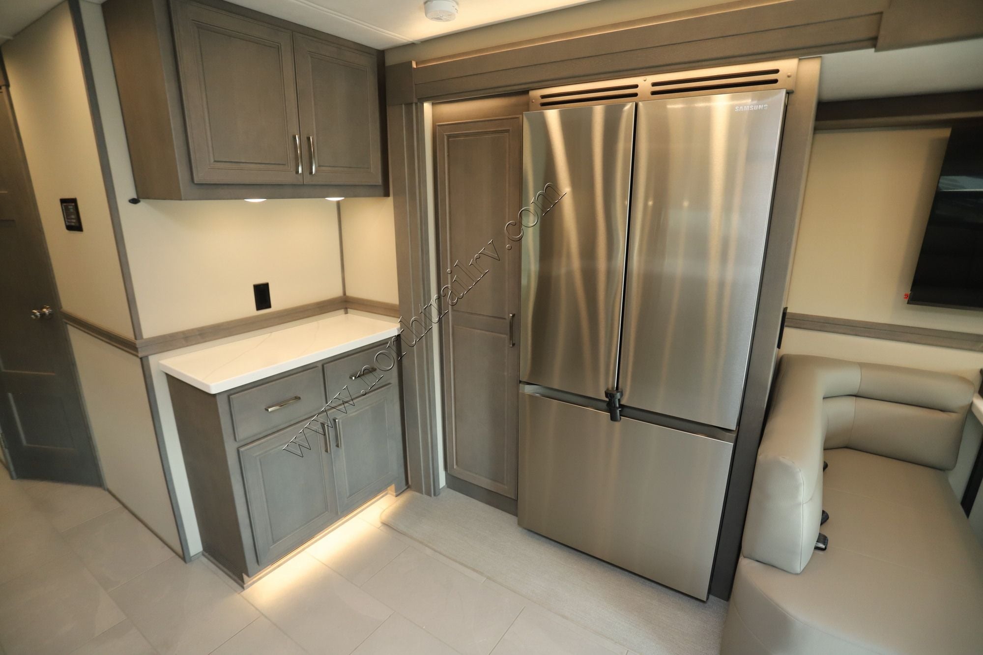 New 2027 Renegade Rv Verona Le 40LBH Super C  For Sale