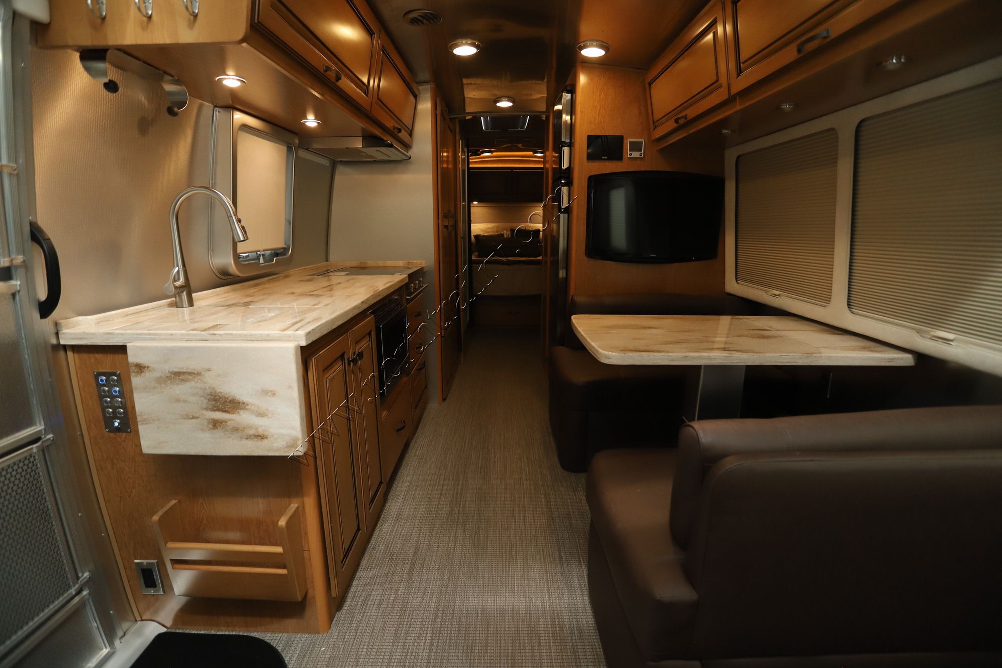 2020 Airstream Classic 30 RBQ Travel Trailer Used  For Sale