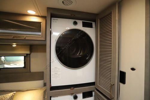 2027 Renegade Rv Verona Le 40LBH