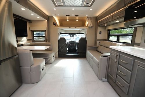 2027 Renegade Rv Verona Le 40LBH