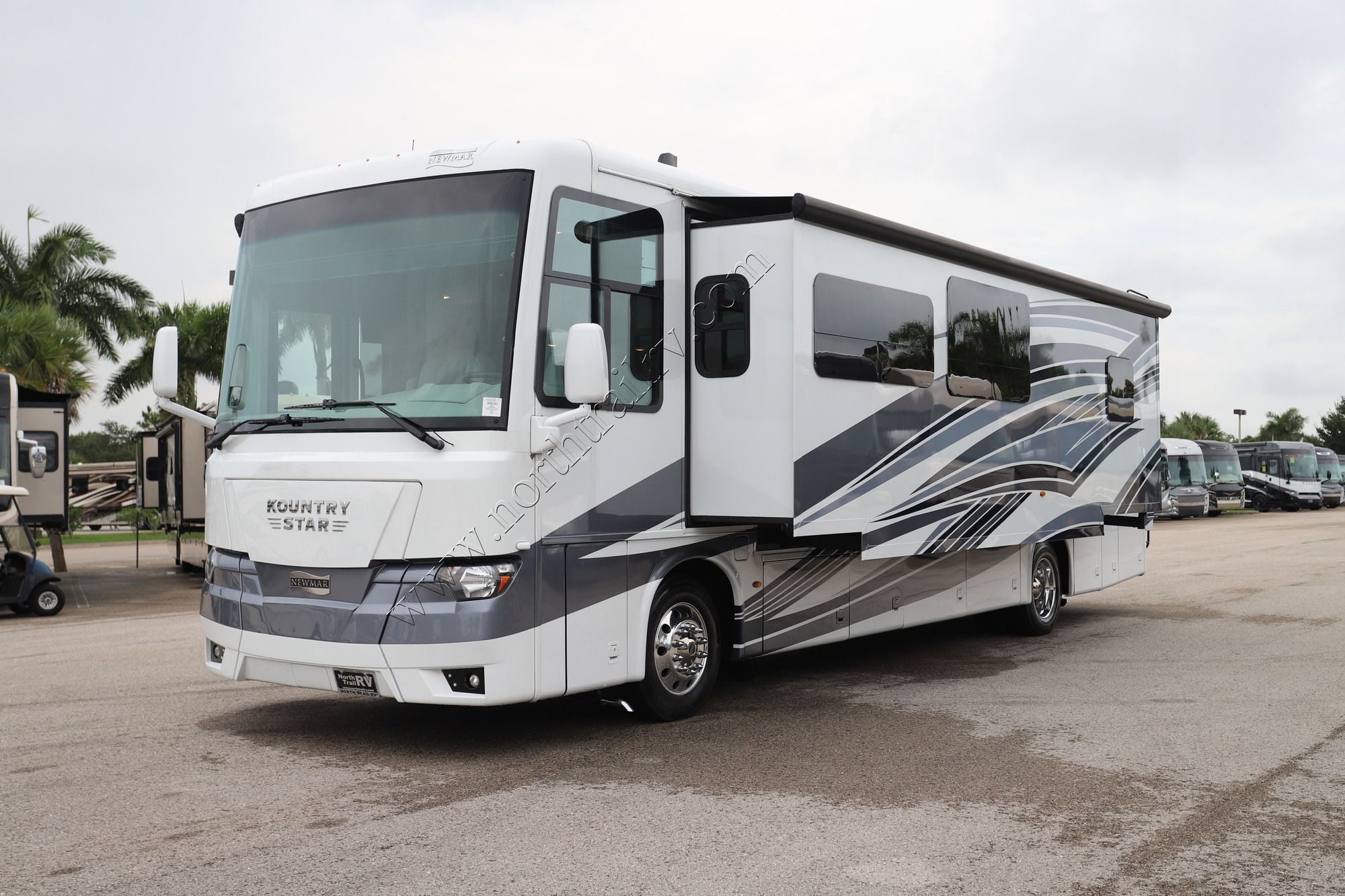 Used 2022 Newmar Kountry Star 3709 Class A  For Sale