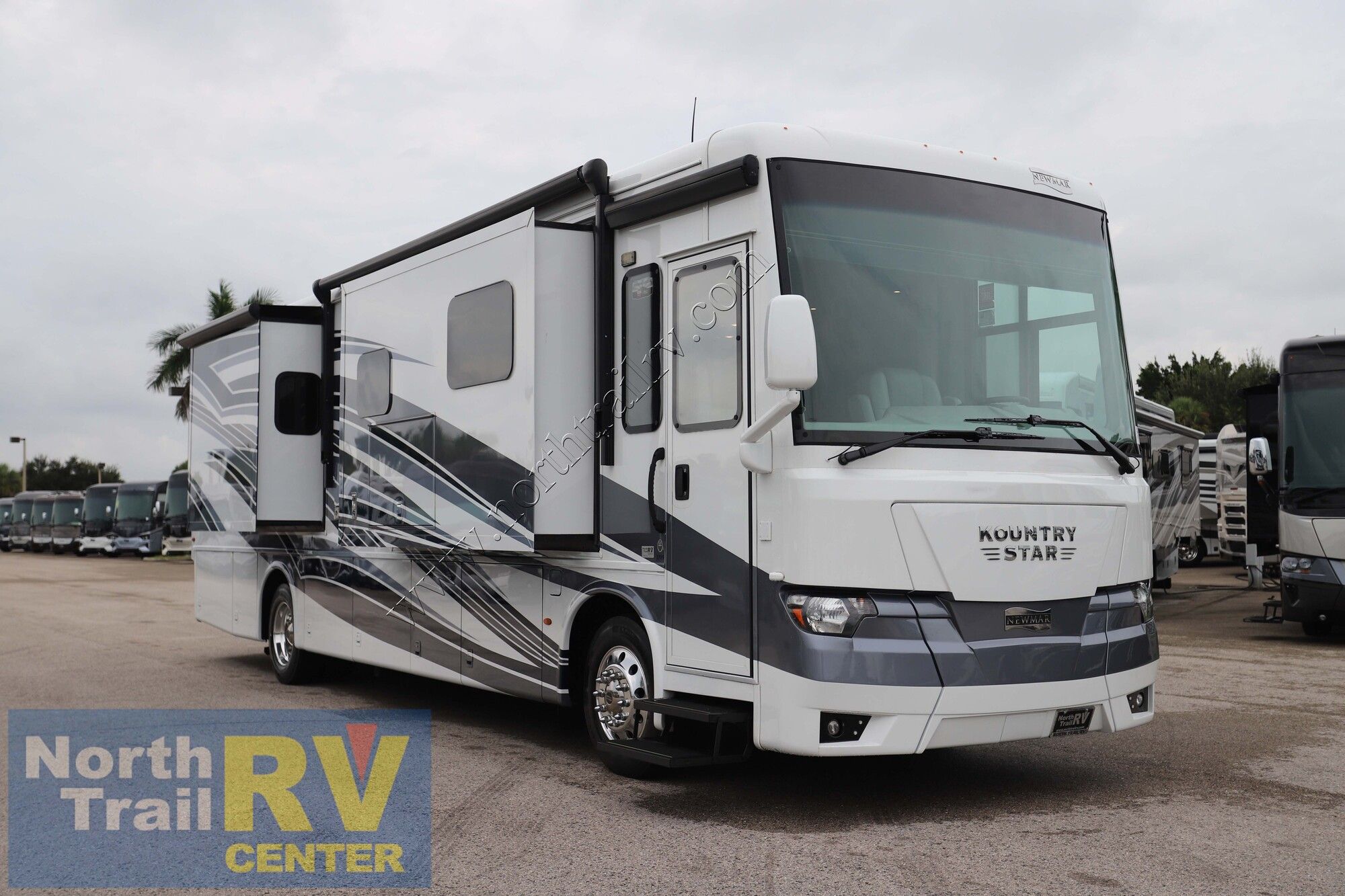 Used 2022 Newmar Kountry Star 3709 Class A  For Sale