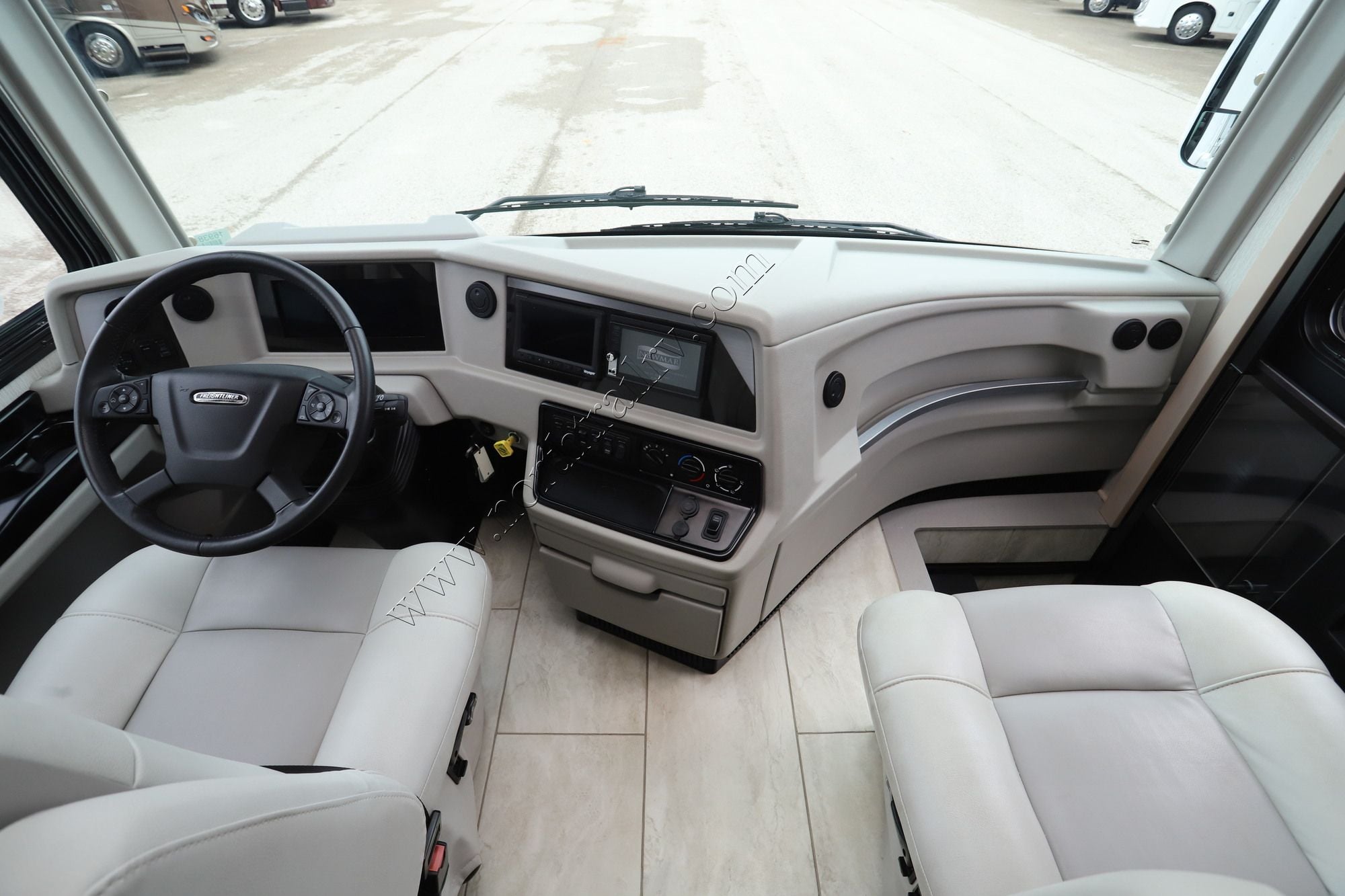 Used 2022 Newmar Kountry Star 3709 Class A  For Sale
