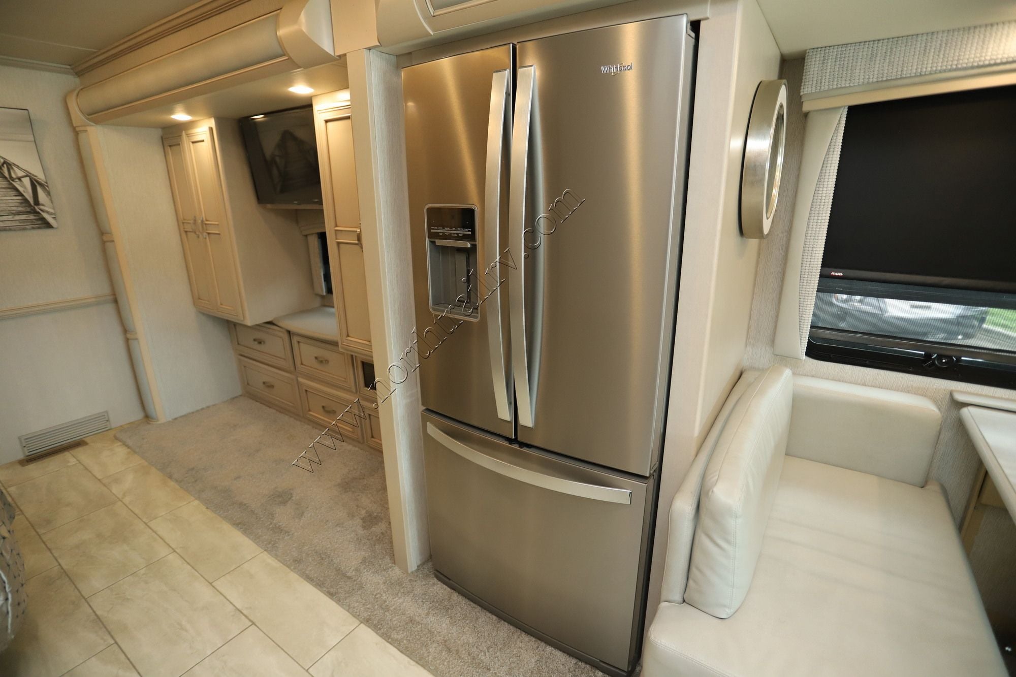 Used 2022 Newmar Kountry Star 3709 Class A  For Sale