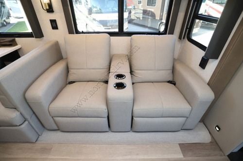2027 Renegade Rv Valencia 36SB Super C