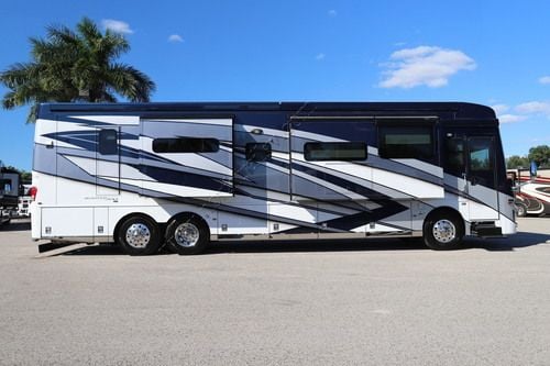 2024 Newmar Mountain Aire 4118