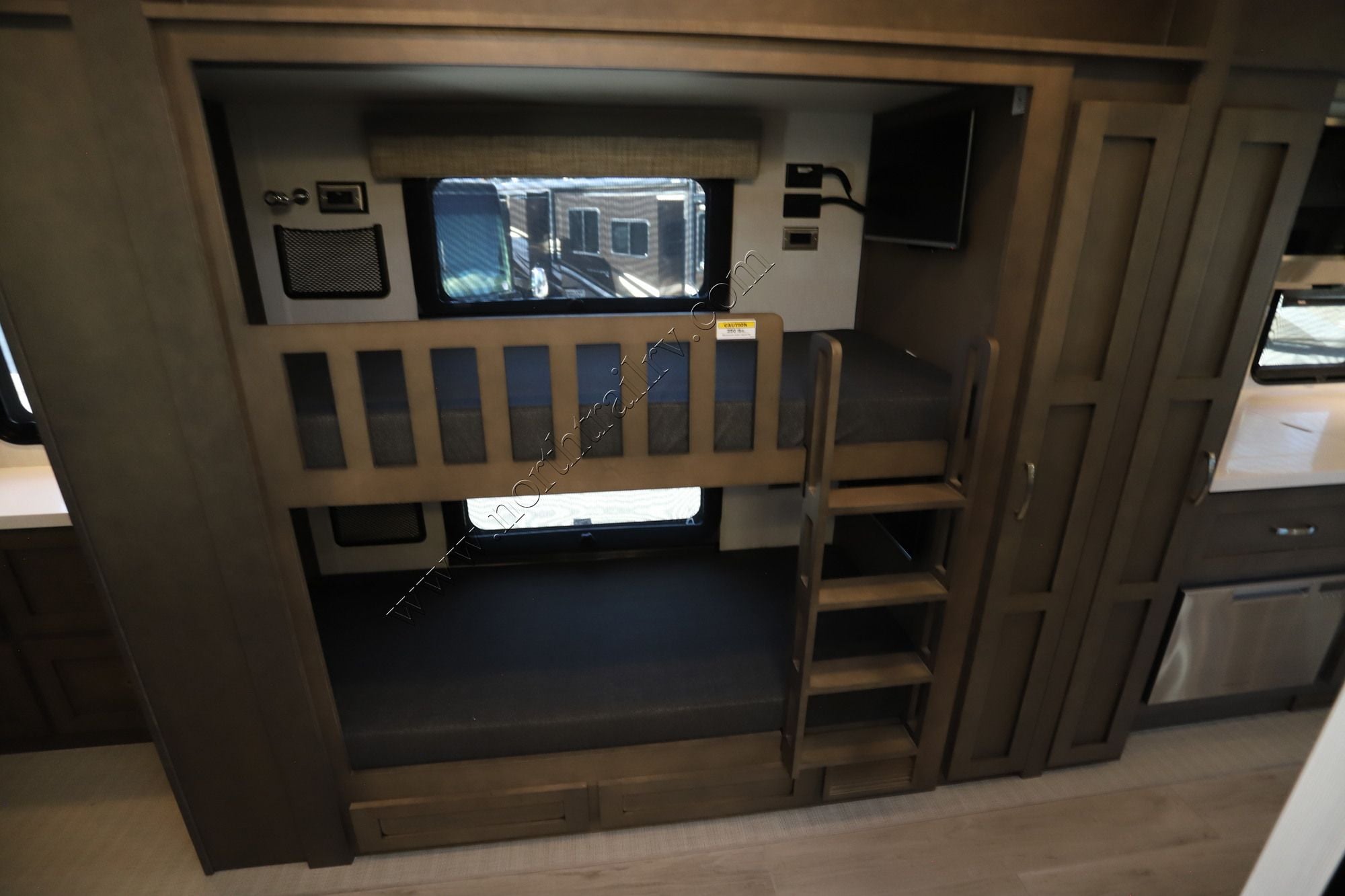 New 2027 Newmar Super Star 4140 Super C  For Sale