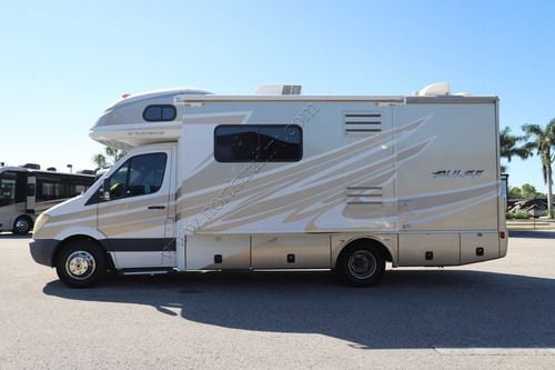 2009 Fleetwood Pulse 24D