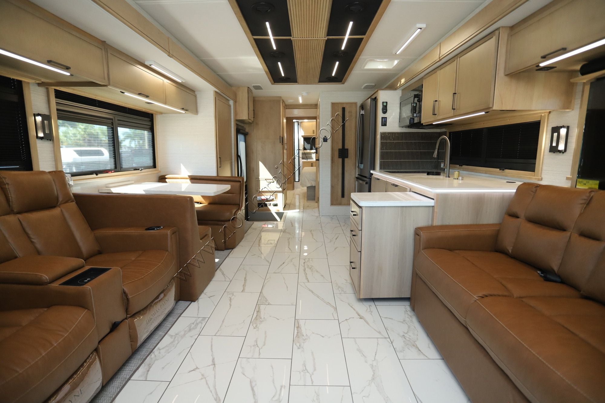Used 2027 Dynamax Grand Sport 45CB Super C  For Sale