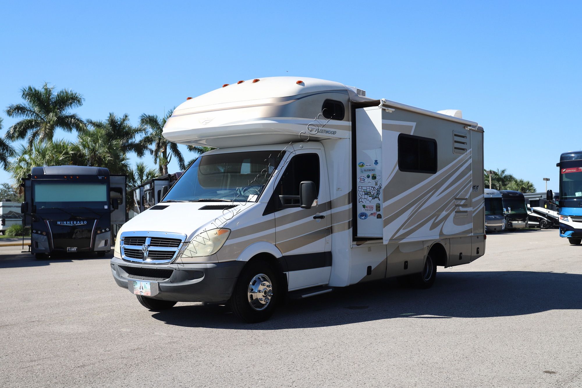 Used 2009 Fleetwood Pulse 24D Class C  For Sale