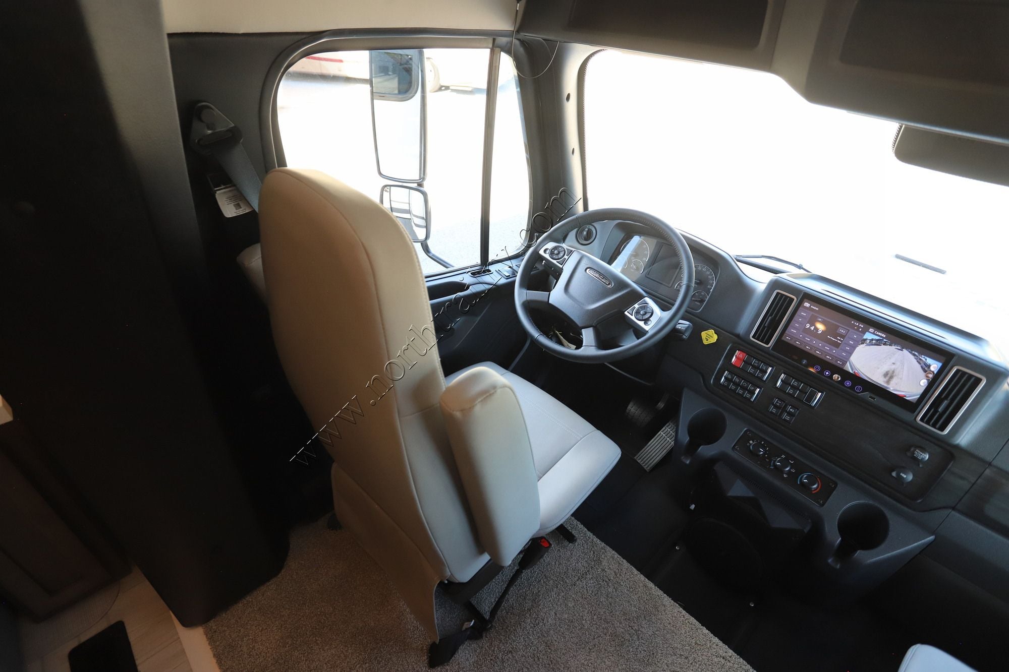 New 2027 Newmar Super Star 4140 Super C  For Sale