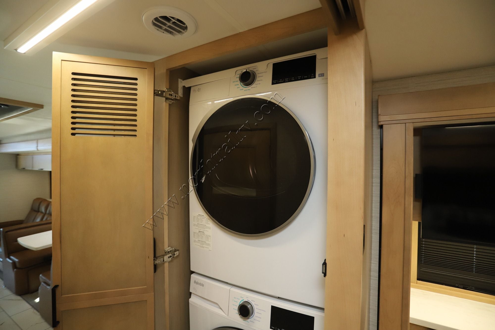 Used 2027 Dynamax Grand Sport 45CB Super C  For Sale