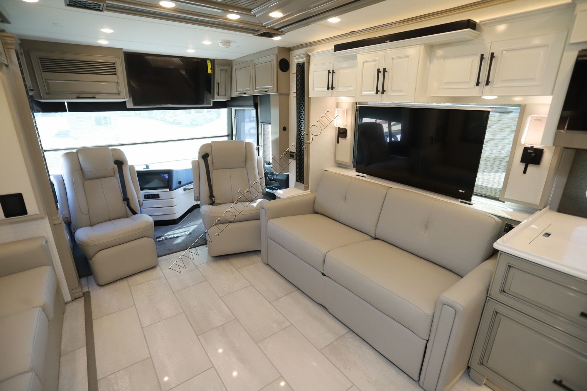 New 2027 Newmar London Aire 4540 Class A  For Sale