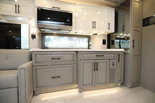 2027 Newmar London Aire 4540 Class A