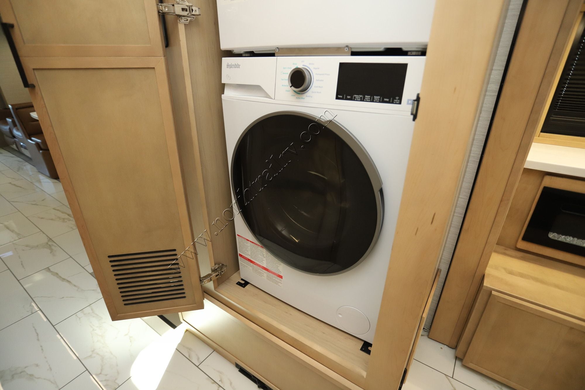 Used 2027 Dynamax Grand Sport 45CB Super C  For Sale