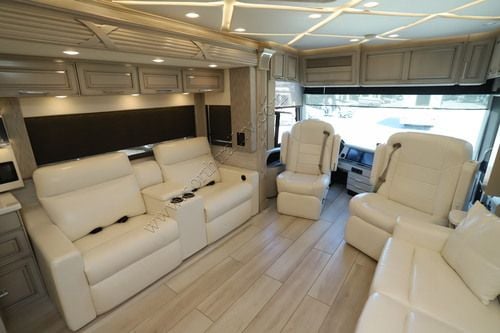 2024 Newmar Mountain Aire 4118