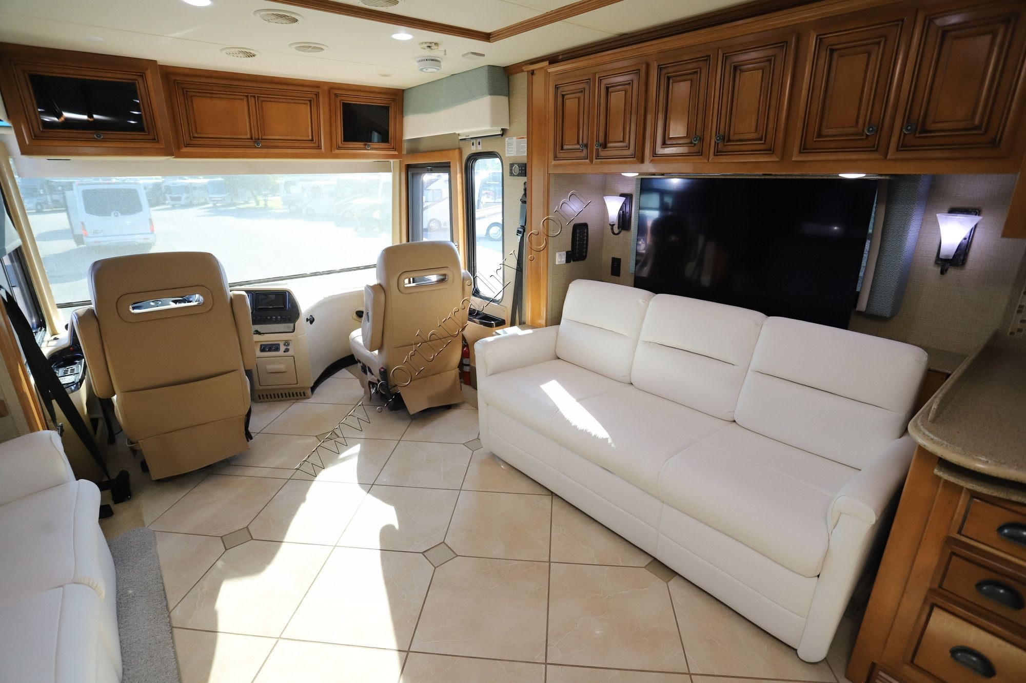 Used 2013 Newmar Dutch Star 4018 Class A  For Sale