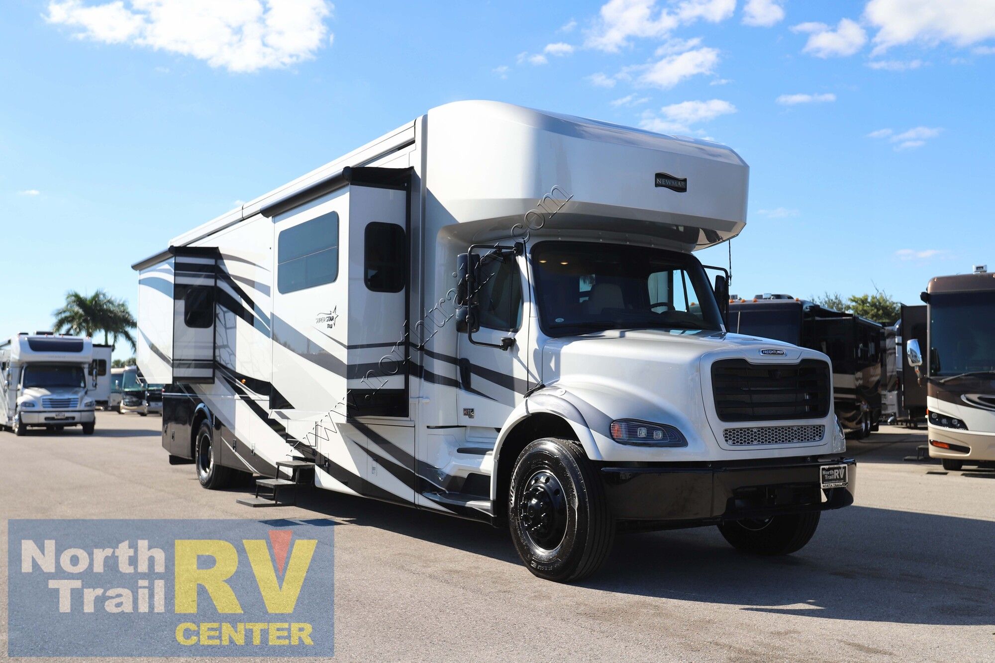 New 2027 Newmar Super Star 4140 Super C  For Sale