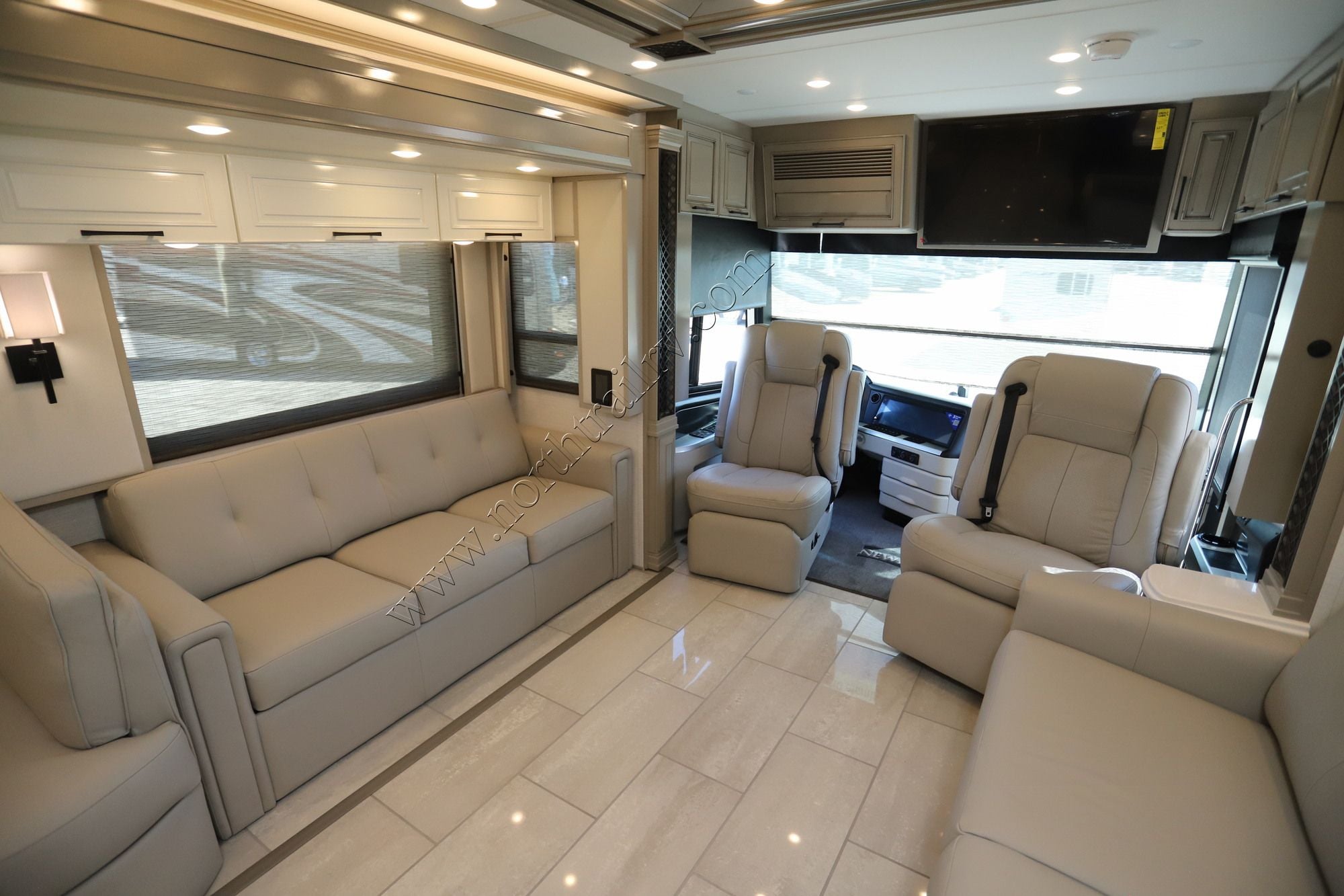 New 2027 Newmar London Aire 4540 Class A  For Sale