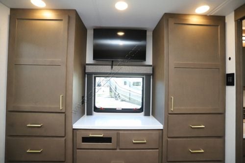 2027 Renegade Rv Valencia 36SB Super C