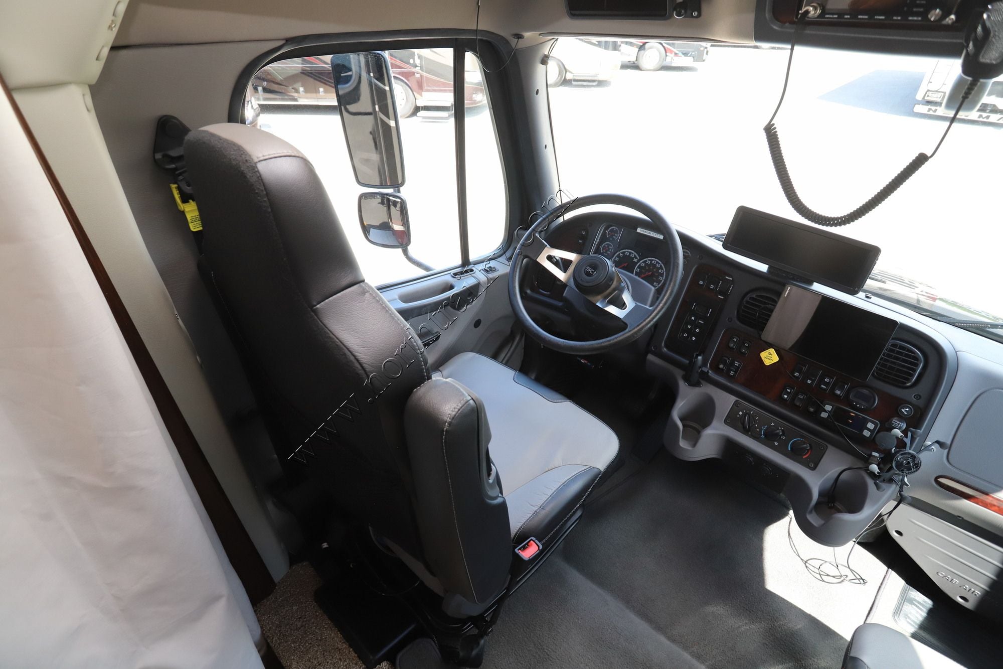 Used 2021 Renegade Rv Verona 40VRB Super C  For Sale