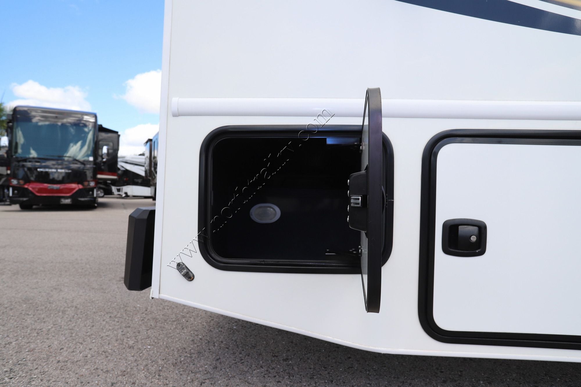 Used 2023 Nexus Verrado 28S Super C  For Sale