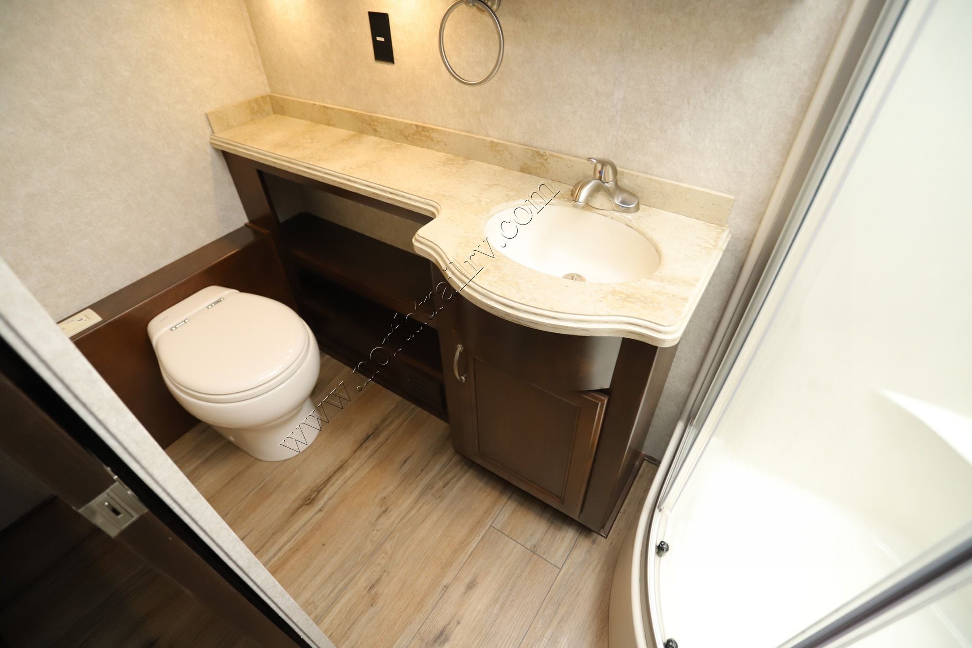 Used 2021 Renegade Rv Verona 40VRB Super C  For Sale