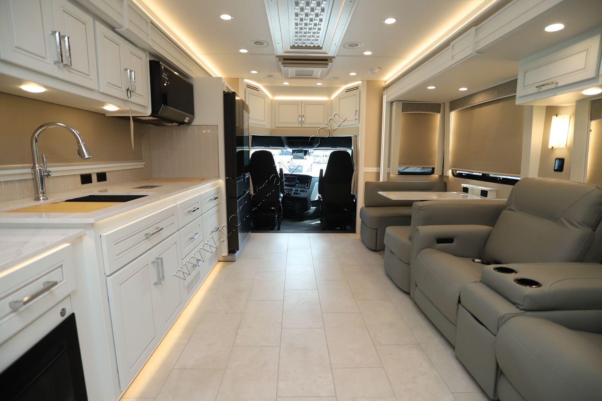 New 2027 Renegade Rv Xl 43DB Super C  For Sale