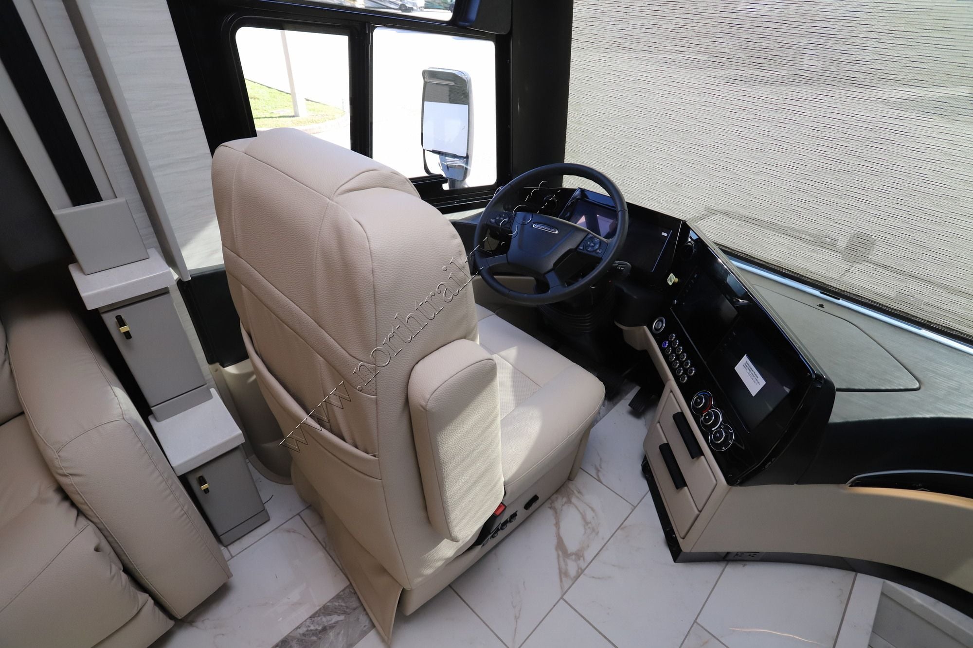 New 2027 Tiffin Motor Homes Allegro Bus 40IP Class A  For Sale